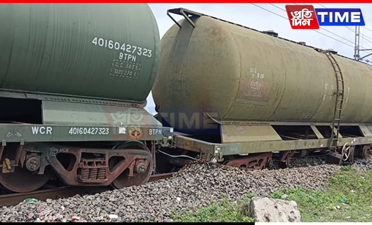 Train Services Disrupted Due to Derailment at Kumedpur Station in West Bengal